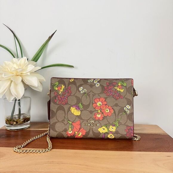 NWT‎ COACH Slim Crossbody In Signature Canvas With Floral Print - Picture 1 of 9